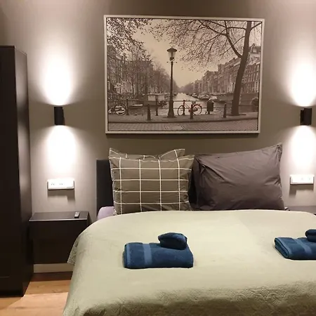 Bed & Breakfast Amor Guesthouse 4*